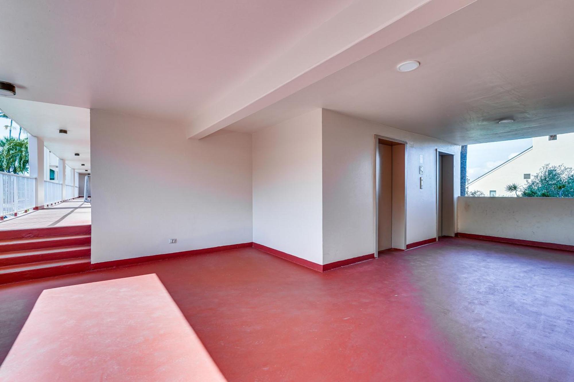 Kailua-Kona Condo With Balcony Walk To The Beach! Bagian luar foto
