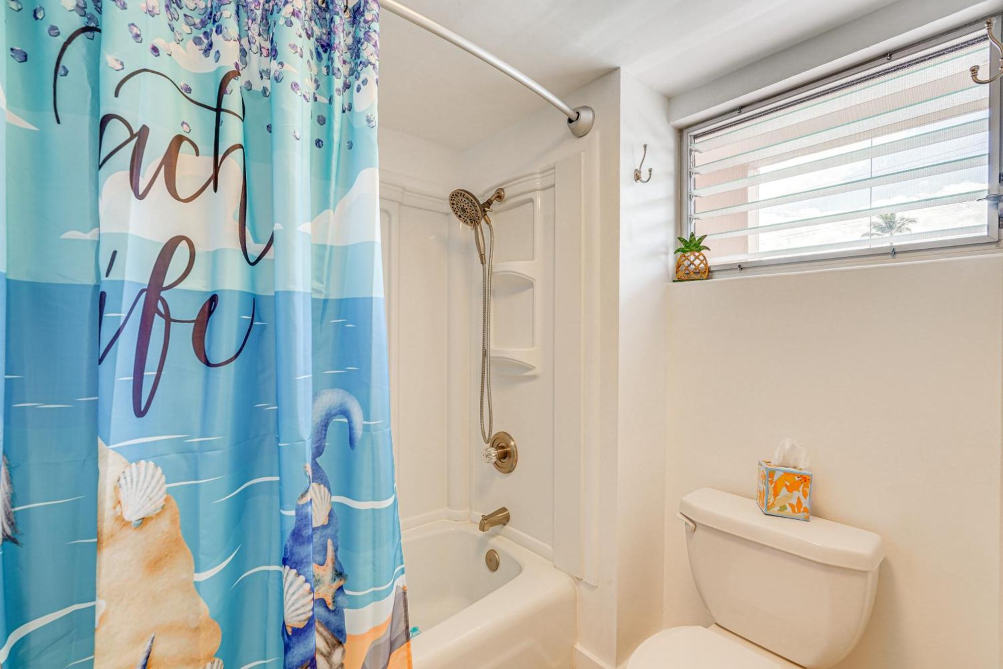 Kailua-Kona Condo With Balcony Walk To The Beach! Bagian luar foto