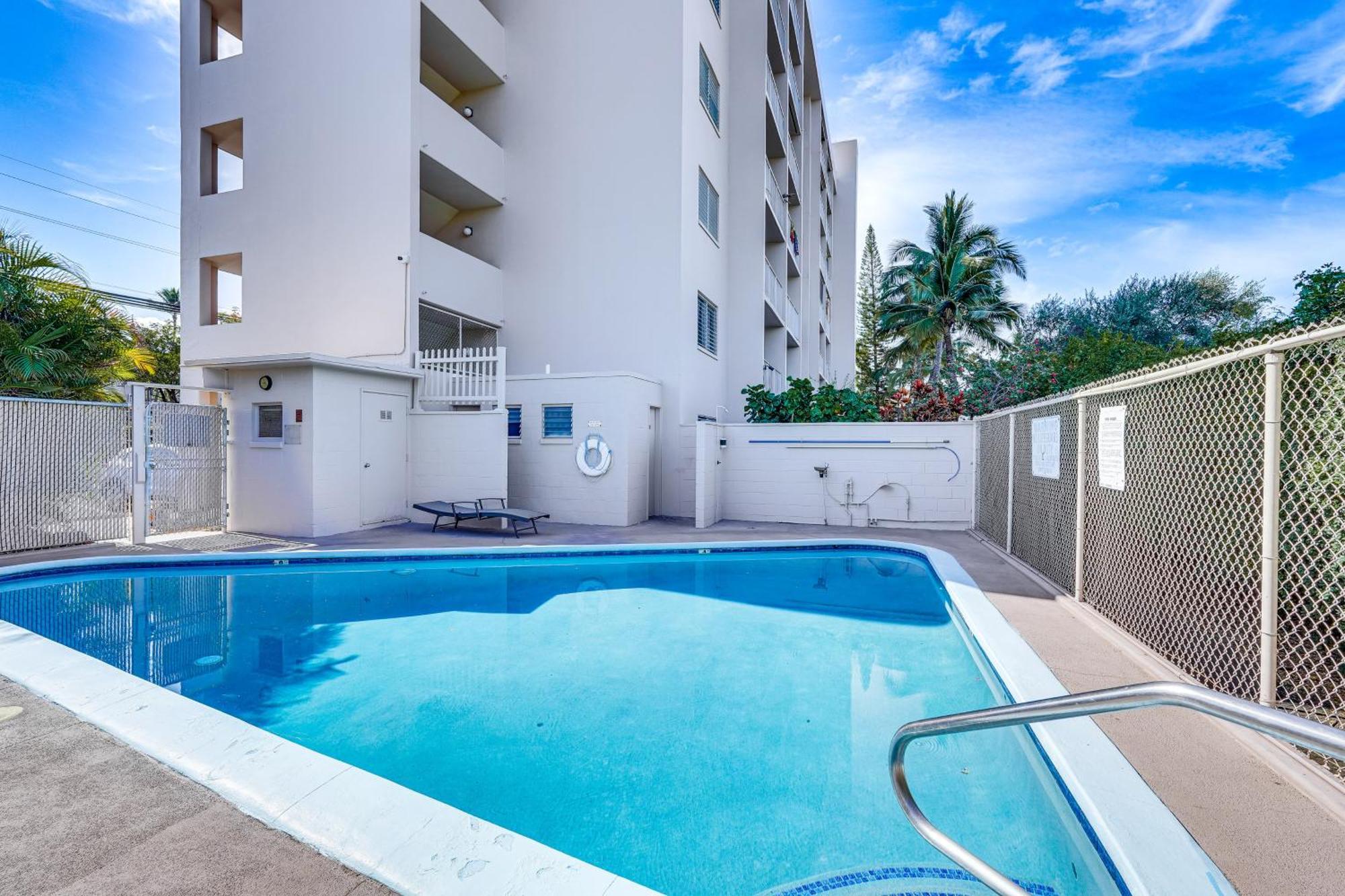 Kailua-Kona Condo With Balcony Walk To The Beach! Bagian luar foto